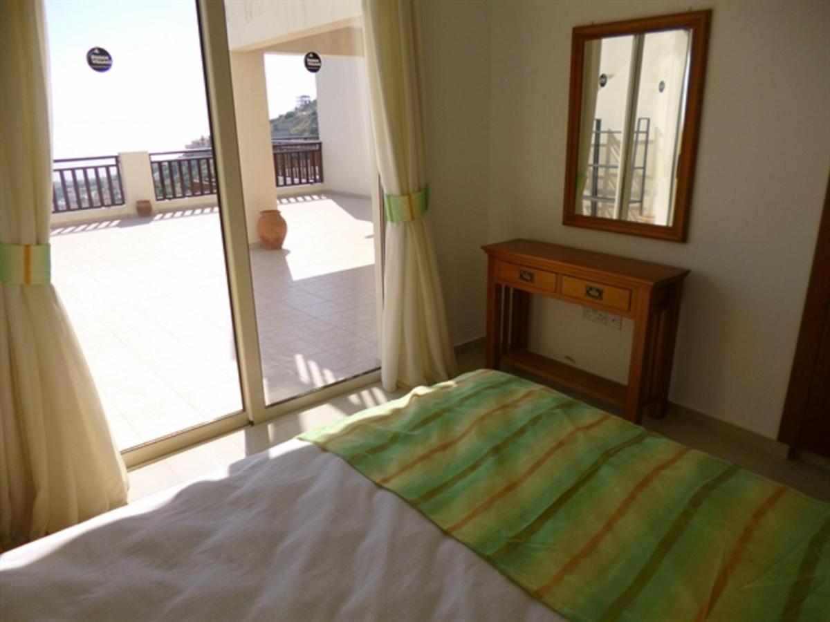 First Floor 2 Bedroom Apartment, Large Balcony, Amazing Sea Views, Communal Pool Pegeia Exterior foto